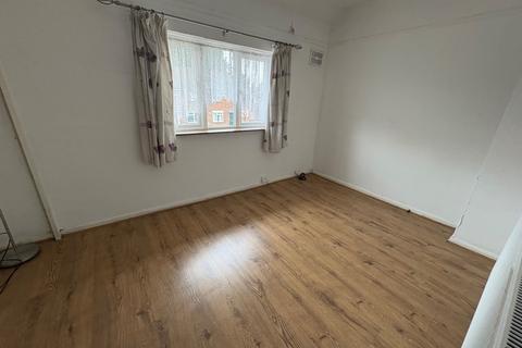 undefined, Almond Avenue, West Drayton
