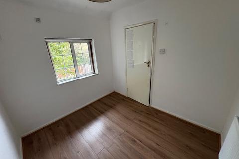 undefined, Almond Avenue, West Drayton