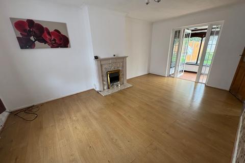 undefined, Almond Avenue, West Drayton