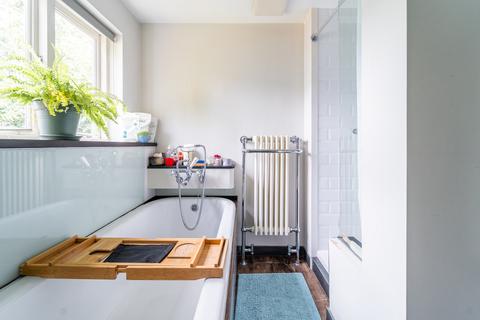 3 bedroom apartment for sale, Gaisford Street, Kentish Town, London, NW5