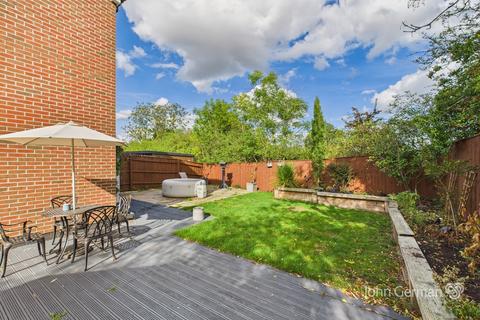 2 bedroom semi-detached house for sale, Headstock Drive, Castle Gresley