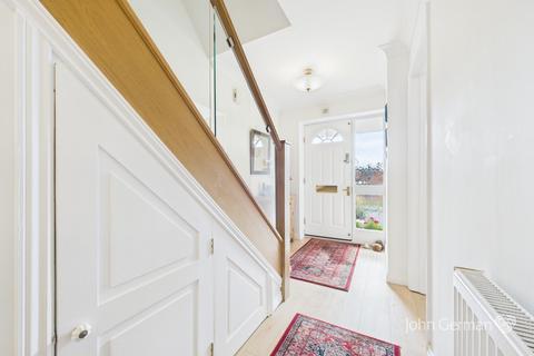 1 Kynnersley Croft, Uttoxeter, ST14 7SH