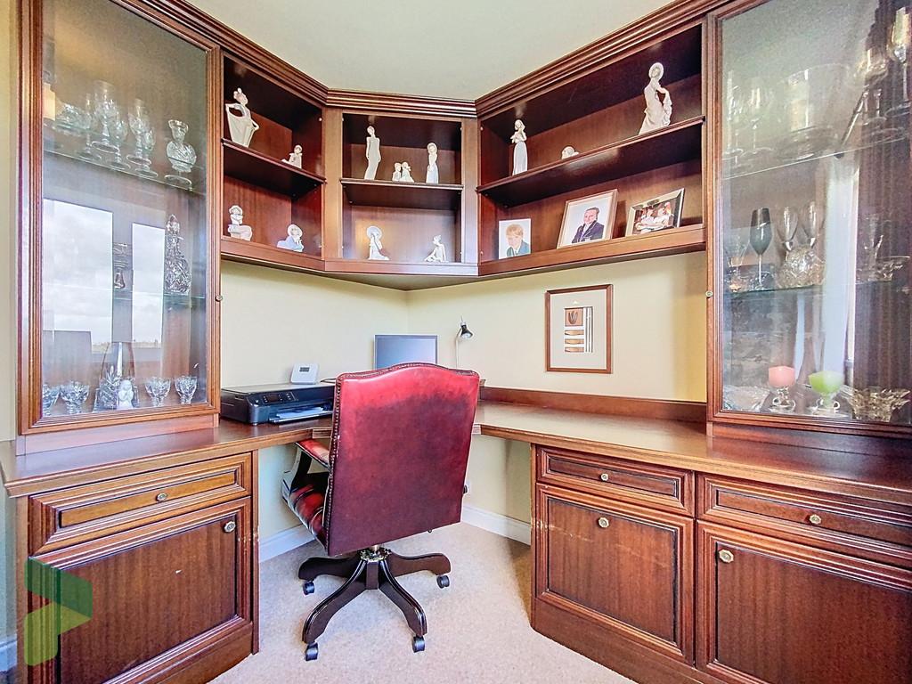 Work Station