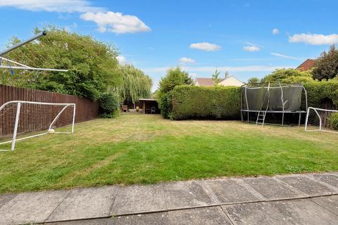 5 bedroom detached house for sale, Chase Road West, Essex, CO7 7