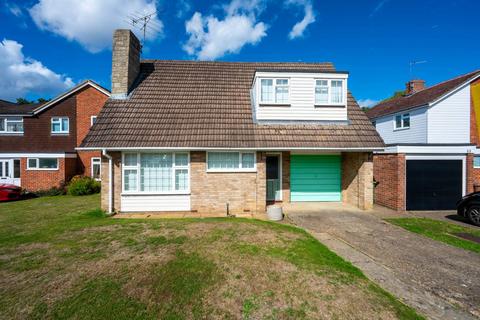 3 bedroom detached house for sale, Collingwood Crescent, Merrow, Guildford, GU1