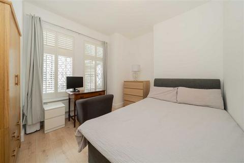 2 bedroom flat for sale, Petley Road, London W6