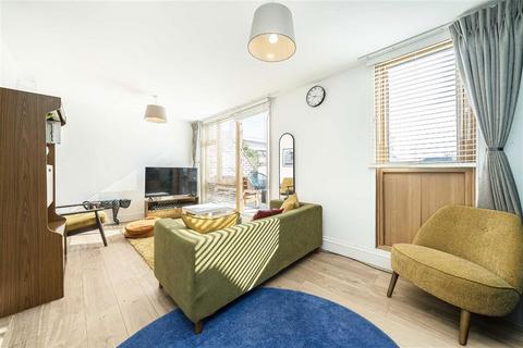 3 bedroom flat for sale, Benedict Road, London SW9