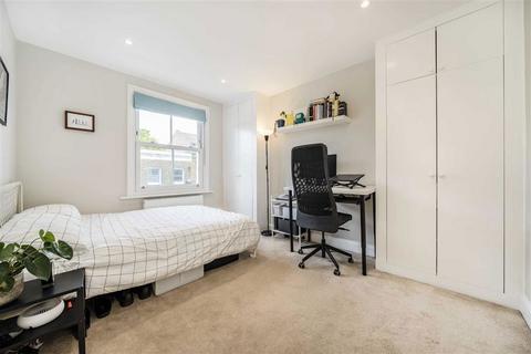 Upper Flat, 17 Wingmore Road, London, SE24 0AS