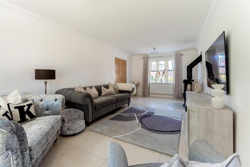 1 Fynes Way-8.jpg