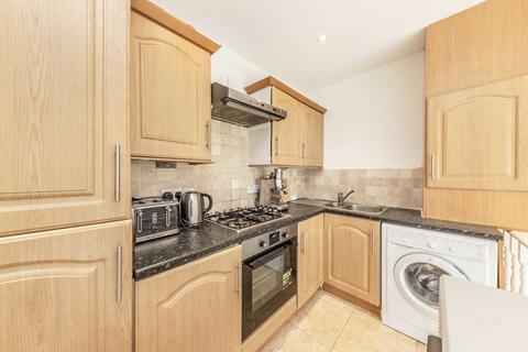 1 bedroom flat to rent, Elmbourne Road, London SW17