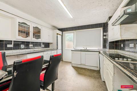 undefined, Clifton Way, London, SE15