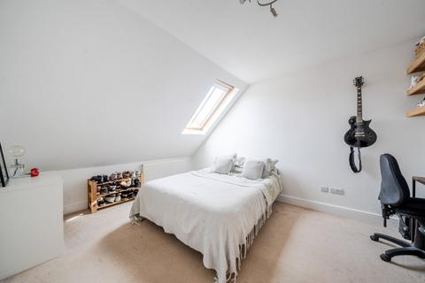 2 bedroom flat for sale, Prentis Road, Streatham, London, SW16