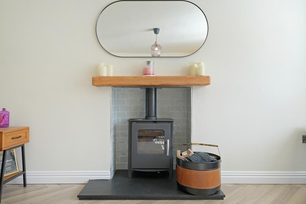Lounge stove