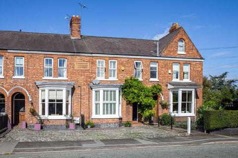 4 bedroom character property for sale, Crewe Road, Wistaston