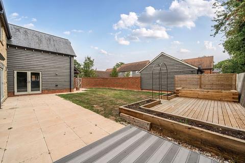 4 bedroom detached house for sale, Walnut Court, West Hanney