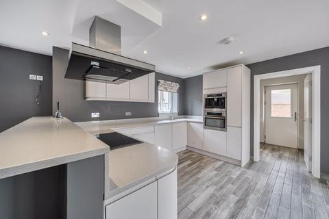 4 bedroom detached house for sale, Walnut Court, West Hanney