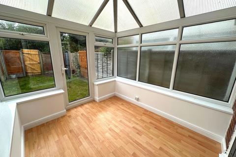 19 Camomile Close, Walsall, WS5 4RU