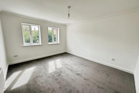 19 Camomile Close, Walsall, WS5 4RU