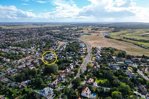 undefined, Golf Open 2026 - Trafalgar Road, Birkdale - 5 min walk to Birkdale Golf Course
