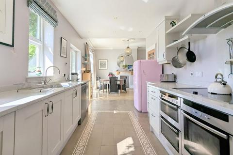 5 bedroom property to rent, Golf Open 2026  - Belgrave Road, Birkdale - Sleeps 10 - 15 min walk to golf course