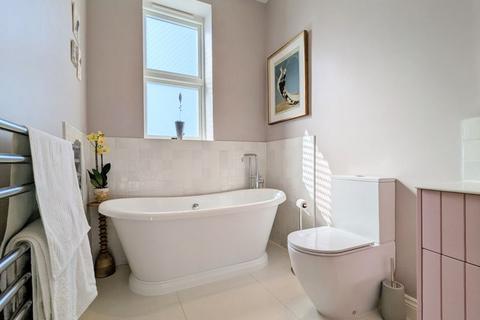 5 bedroom property to rent, Golf Open 2026  - Belgrave Road, Birkdale - Sleeps 10 - 15 min walk to golf course