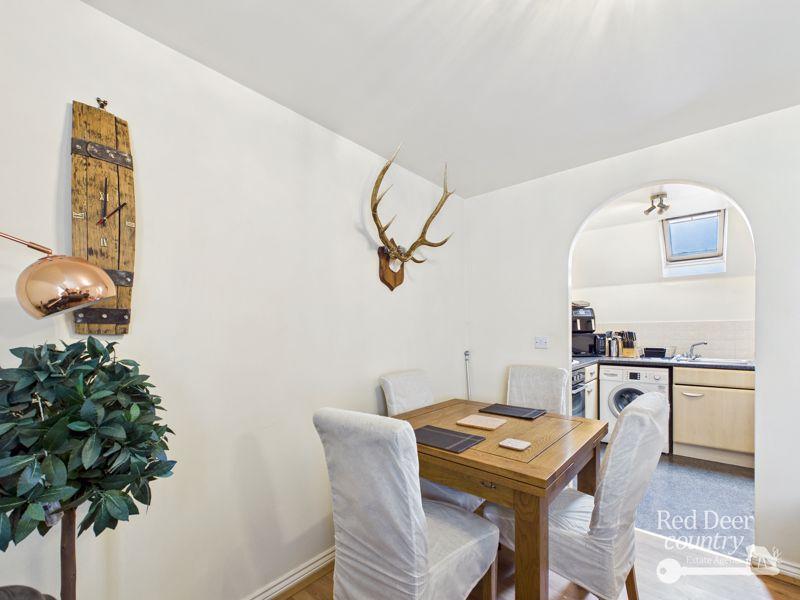 Sitting/Dining Room