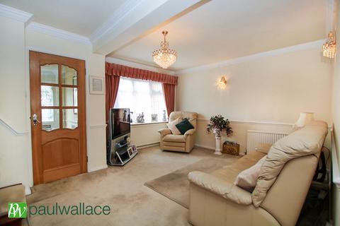 undefined, Farm Close, Cheshunt