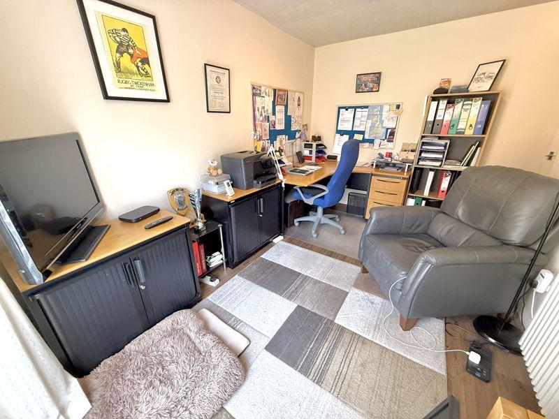 Bedroom 4/ Study