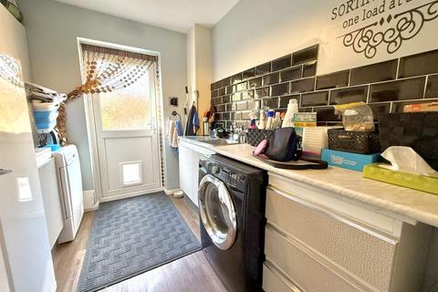4 bedroom end of terrace house for sale, Beale Street, Dunstable