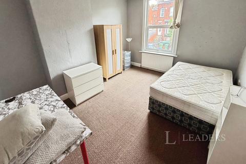 2 bedroom house to rent, Ebor Place, LS6