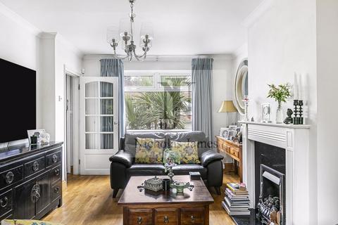 3 bedroom terraced house for sale, Hood Avenue, Southgate, London, N14