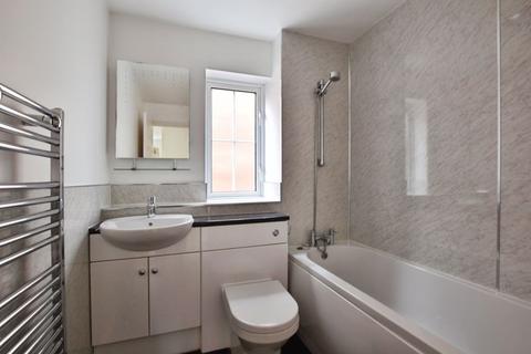 20 Andrews Way, Salisbury, SP2 8QR