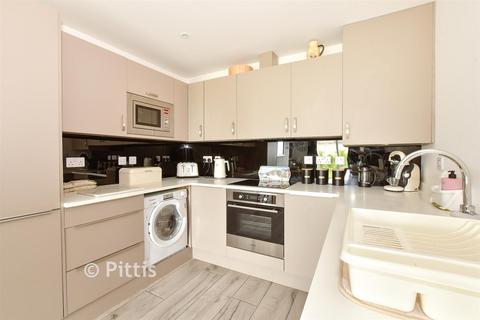1 bedroom ground floor flat for sale, Grange Road, Sandown, Isle of Wight