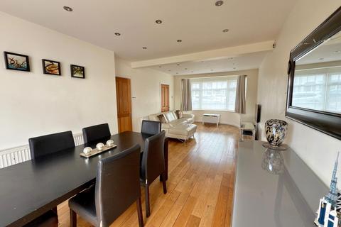 3 bedroom semi-detached house for sale, St. Edmunds Drive, Stanmore HA7