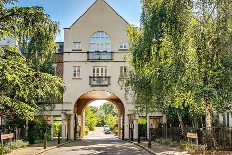 4 bedroom apartment to rent, Dulwich, Brockwell Park, Brixton SW2