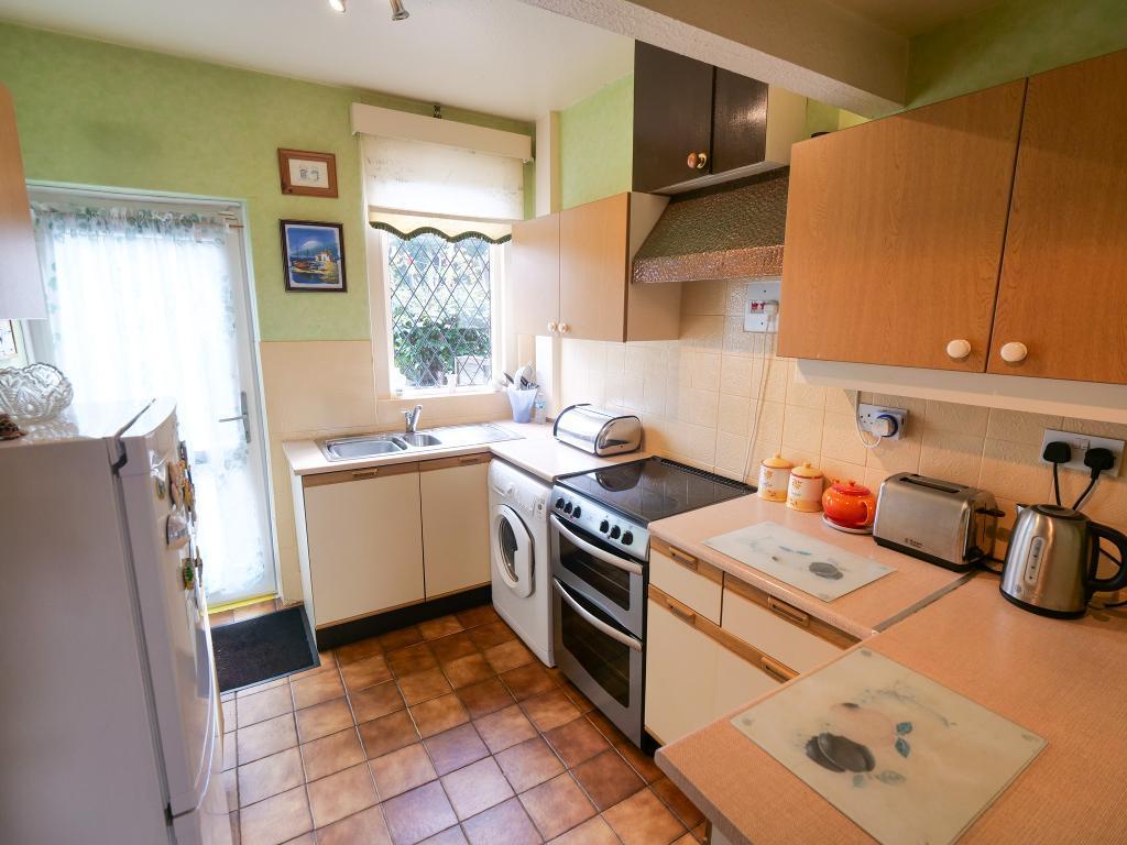 Kitchen Dual Aspect