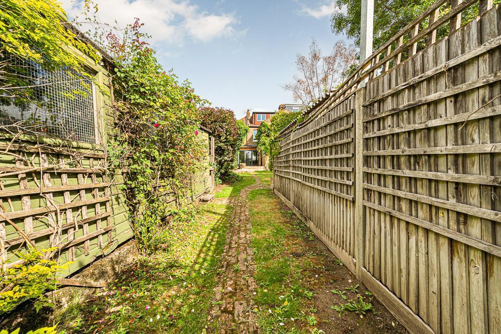 Photo 25