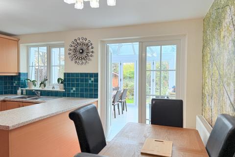 3 bedroom link detached house for sale, Hastings Close, Grays, (with no onward chain)