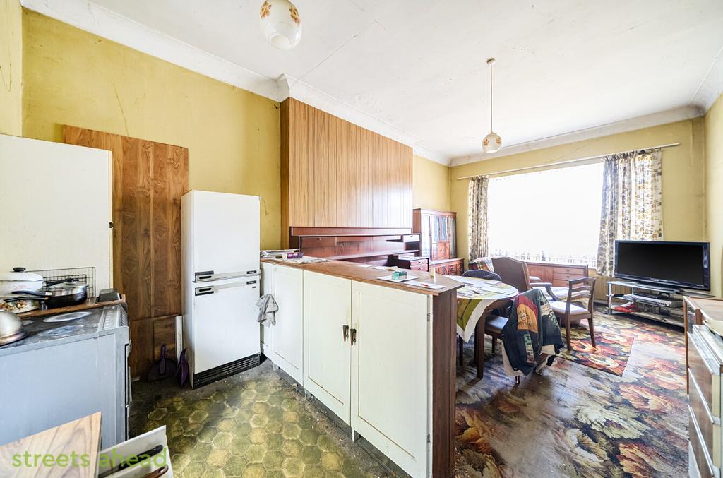 Ad23da49-f2c3-4eb...