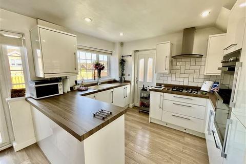 undefined, Chestnut Avenue, Killamarsh, Sheffield, Derbyshire, S21 1HN