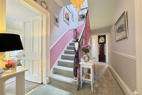 undefined, Manse Brae, Lochgilphead