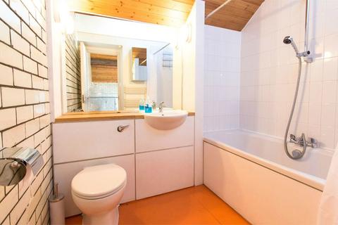 2 bedroom apartment for sale, Hulme Hall Road, Castlefield, Manchester, M15