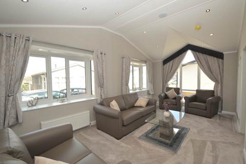 undefined, WEYBRIDGE PARK / MEADOWLANDS PARK - ADDLESTONE / WEYBRIDGE
