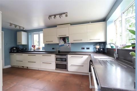 4 bedroom detached house for sale, Walton Road, Middleton, Milton Keynes, Bucks, MK10