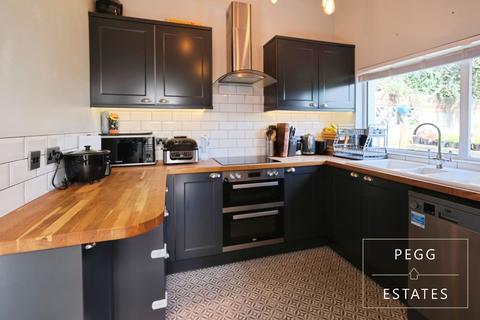2 bedroom semi-detached house for sale, Westhill Terrace, Newton Abbot