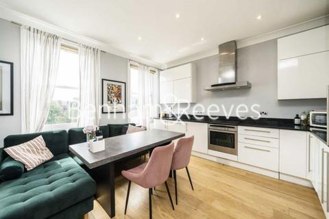 3 bedroom apartment to rent, Nevern Square, Kensington SW5