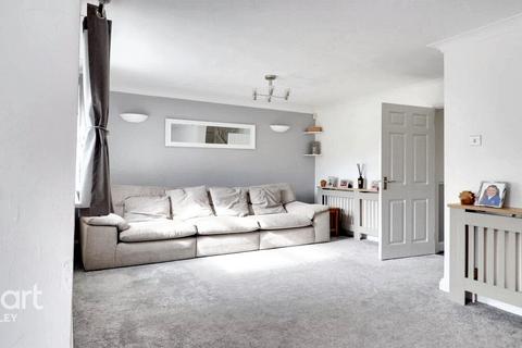 9 Tameton Close, Luton, LU2 8UX