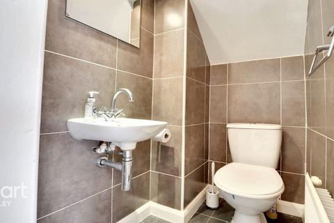 9 Tameton Close, Luton, LU2 8UX