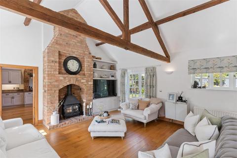 3 bedroom barn conversion for sale, Shucklow Hill, Little Horwood