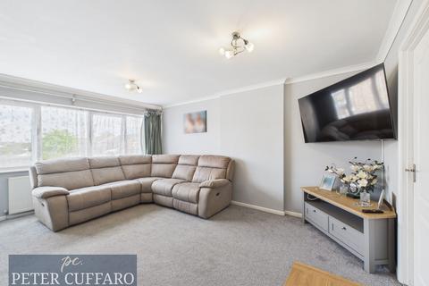 3 bedroom terraced house for sale, Caxton Road, Hoddesdon EN11